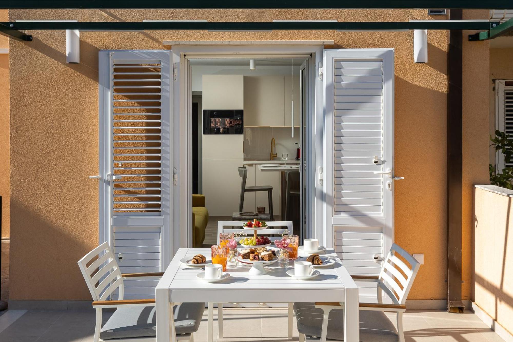 Floret Apartment *